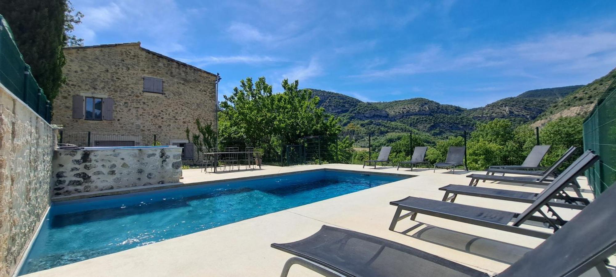 Le Mas Des Fontettes, Gite 14 Personnes, Piscine Chauffee, Propriete 5Ha, Barbecue Sahune Buitenkant foto