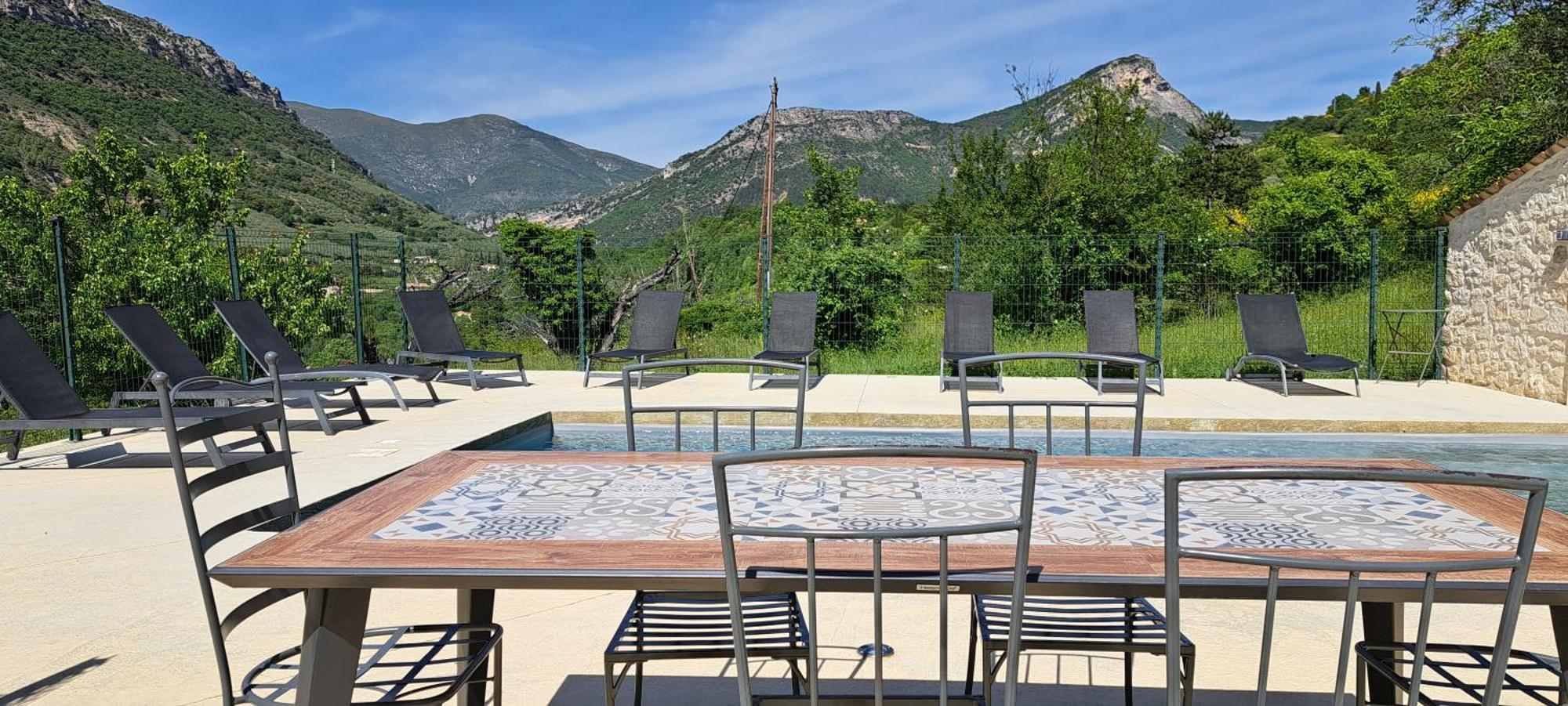 Le Mas Des Fontettes, Gite 14 Personnes, Piscine Chauffee, Propriete 5Ha, Barbecue Sahune Buitenkant foto